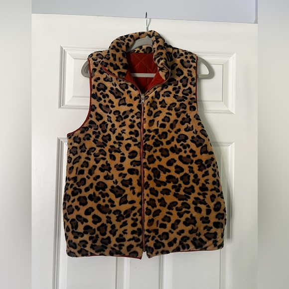 Reversible Women’s Puffer Down & Fur Vest - Picture 3 of 3